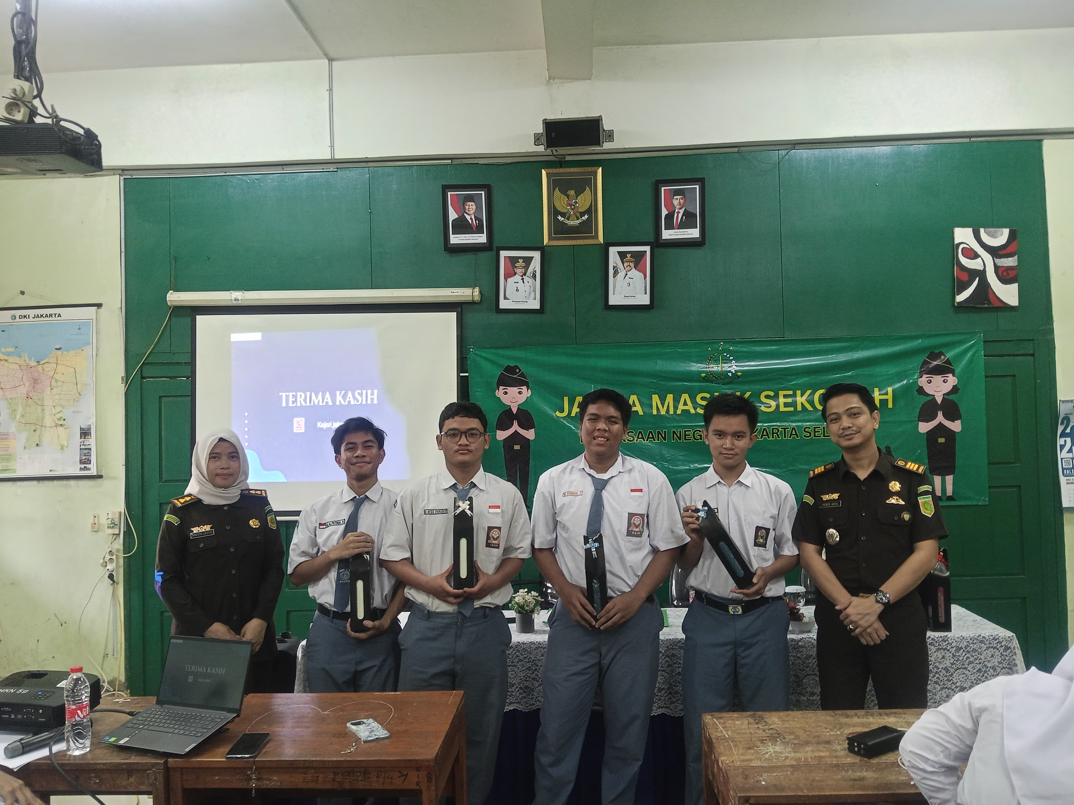 Gedung Sekolah SMA 27 TULUNGAGUNG